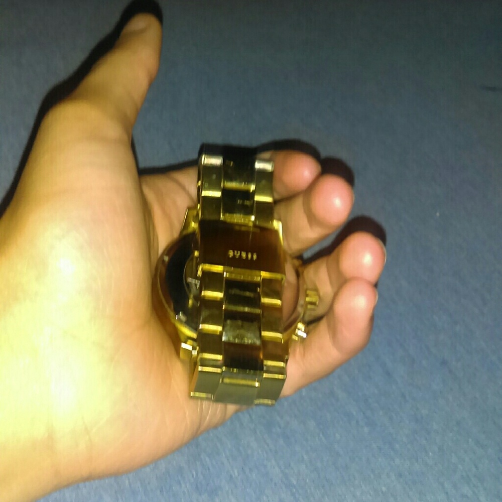 Guess Watch - Picture 3 of 3