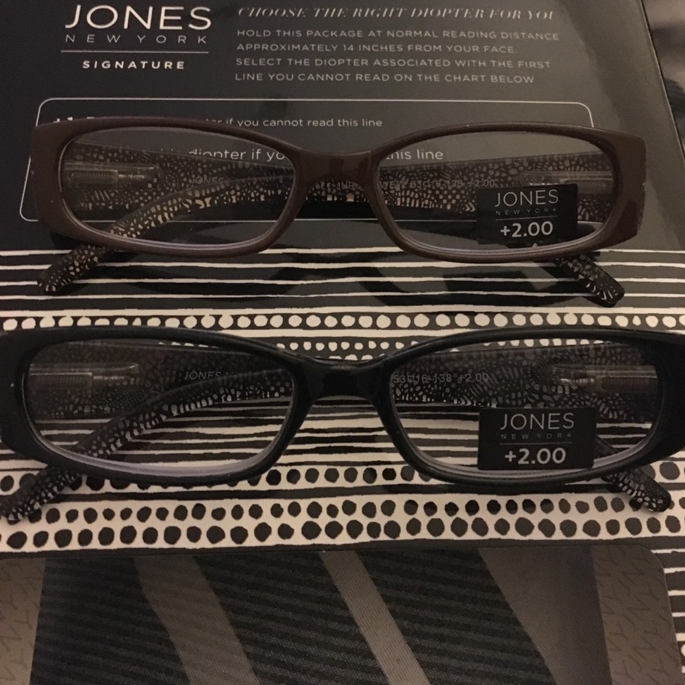 Jones New York Signature reading glasses size 2.00