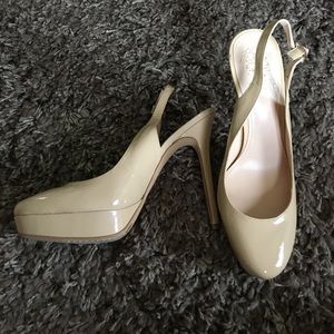 NWT Vince Camuto nude sling back pumps