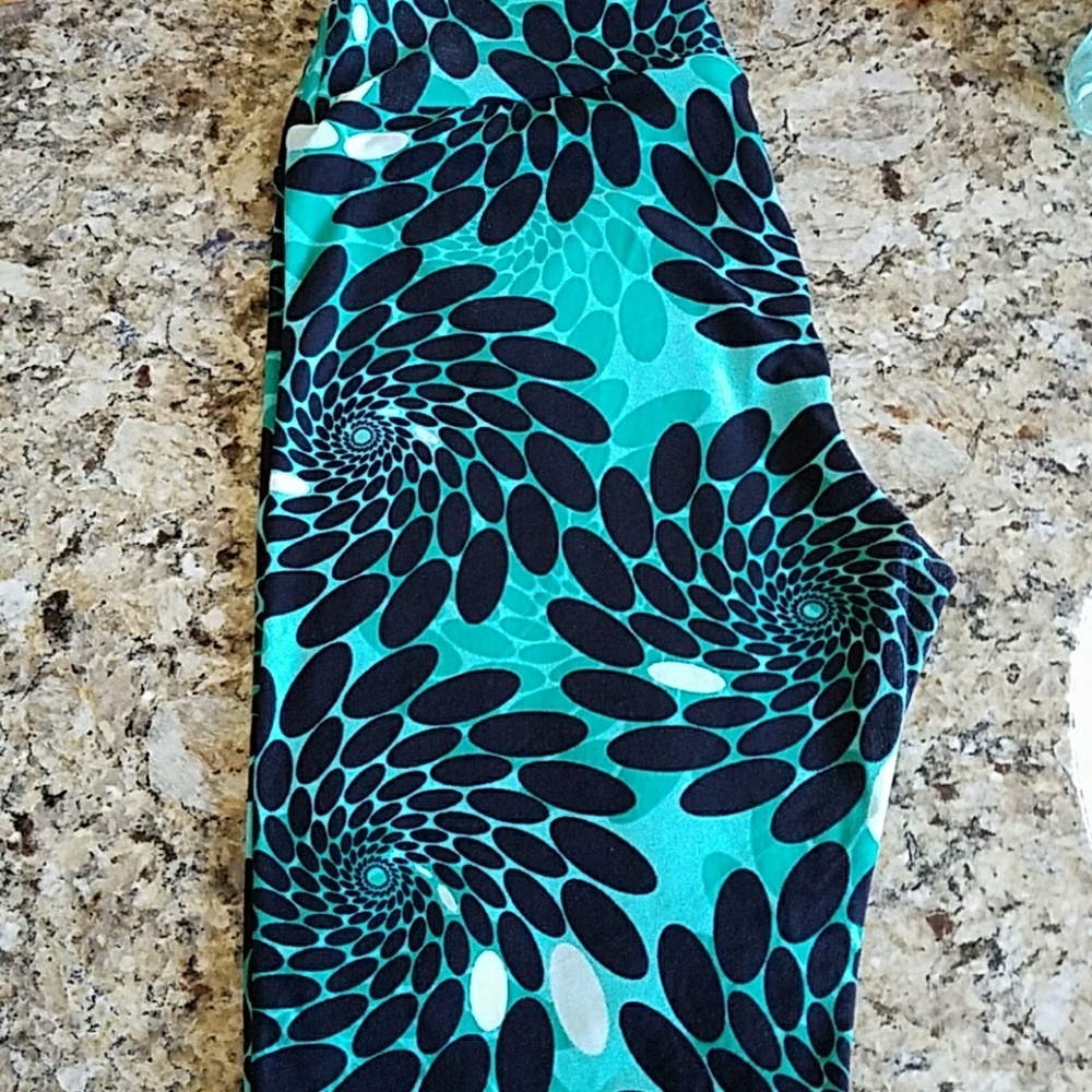 LULAROE NWOT turquoise swirl HTF UNICORN LEGGINGS