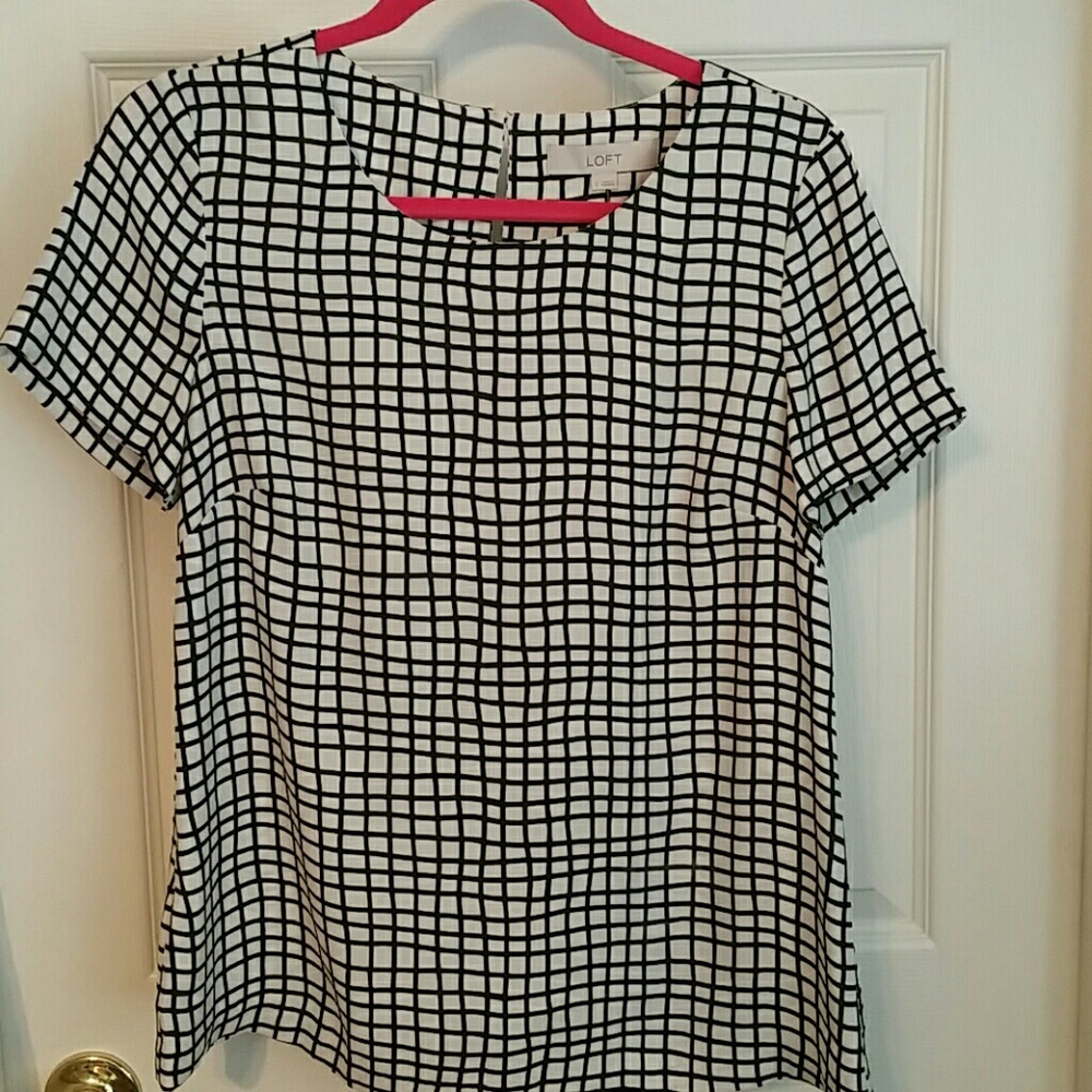 Black & white blouse