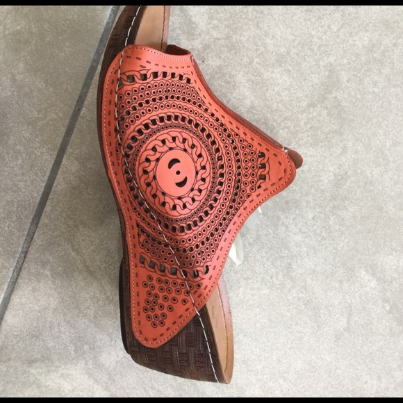 La Pinta Shoes - Picture 3 of 3