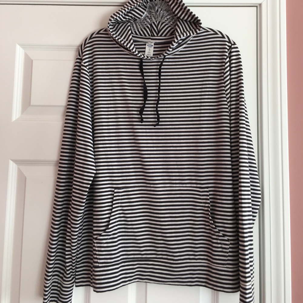Light weight sweatshirt
