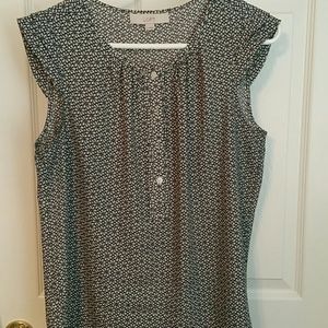 Flutter sleeve blouse