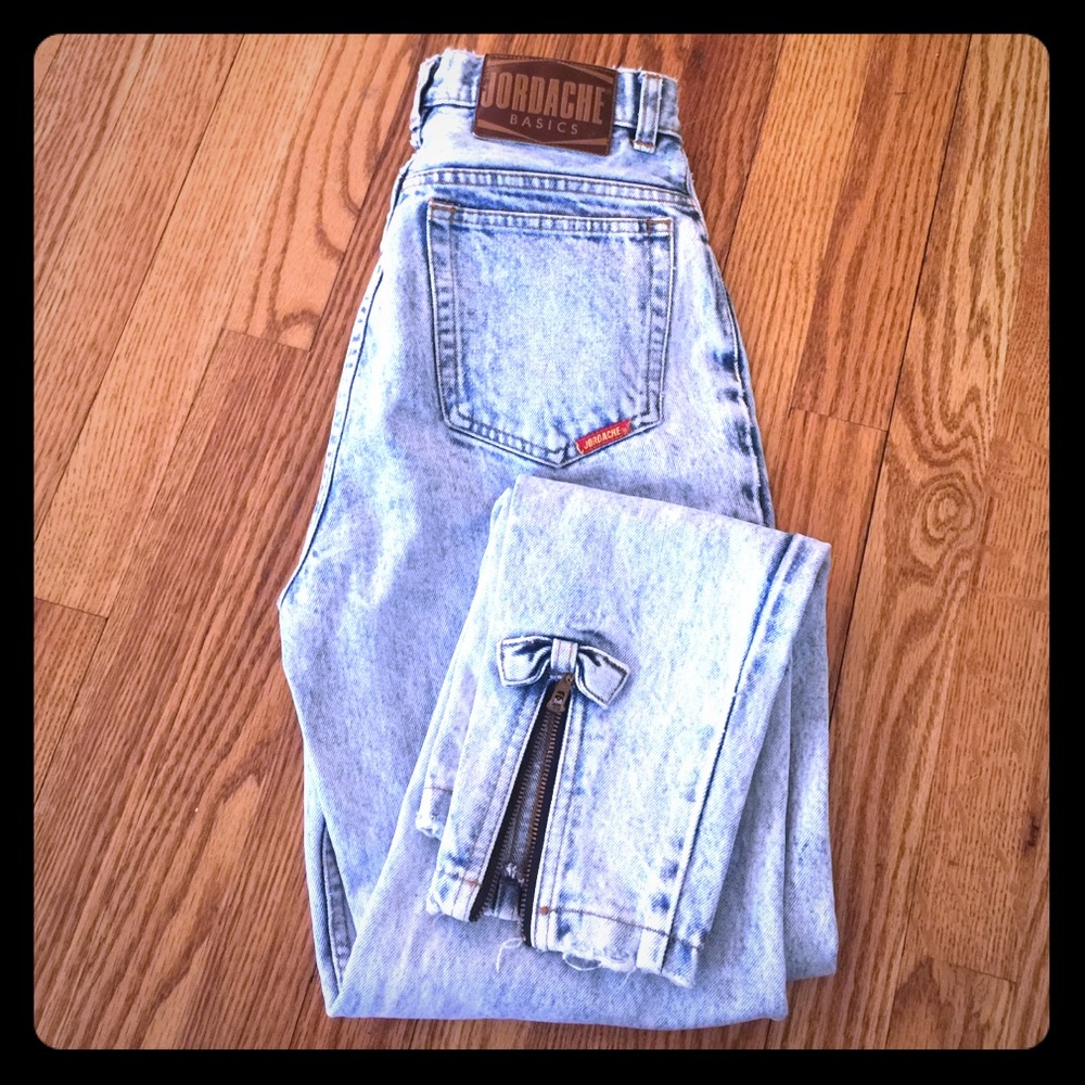 Vintage Jordache Acid Washed Jeans with Bows