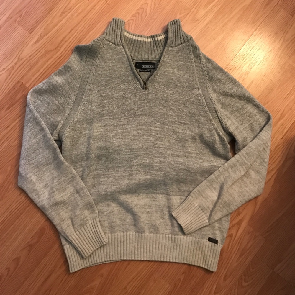 Standard fit half zip sweater