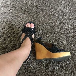 Steve Madden black wooden wedge sandals