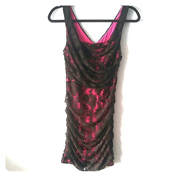 Express dress - Picture 2 of 5