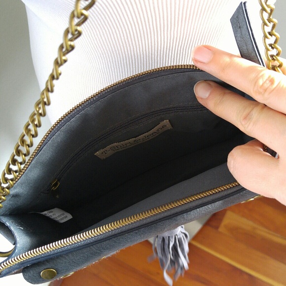 Blue crossbody bag with gold chain strap - Picture 4 of 4