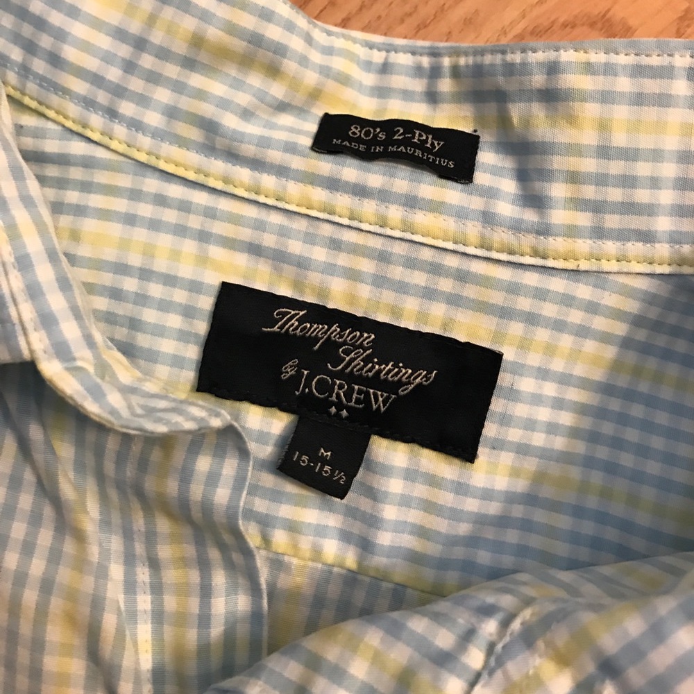 Button up - Picture 2 of 2