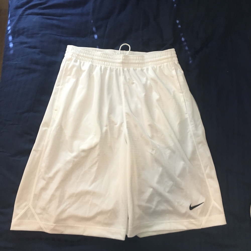 Nike shorts (New)