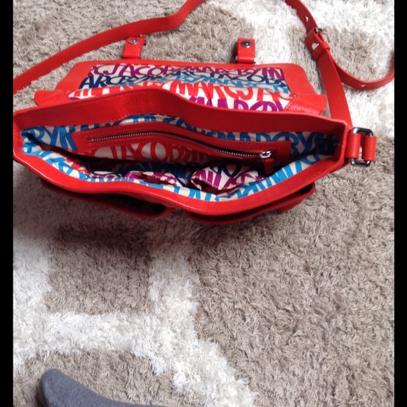MARC BY MARC JACOBS Red Leather Crossbody - Picture 2 of 2