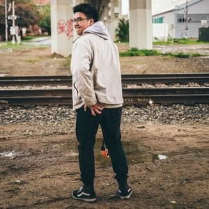 Meet your Posher, Adriel