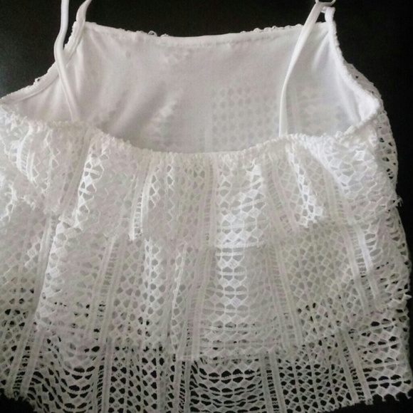 Crochet Crop top - Picture 4 of 4