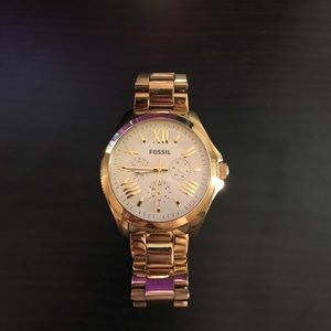 Gold oversize Fossil watch