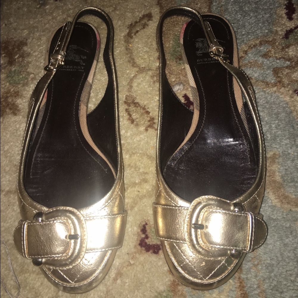 Authentic Burberry Gold Flat Slingbacks
