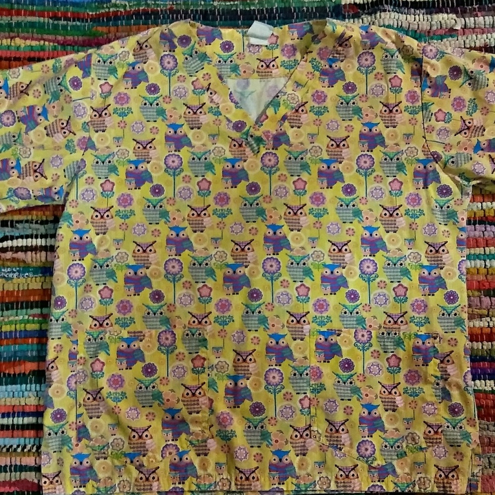 Ladie's Scrub Top