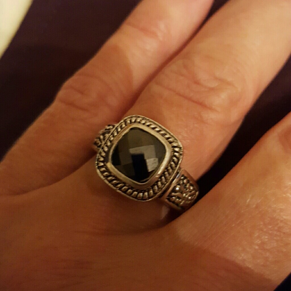 Pretty costume ring.