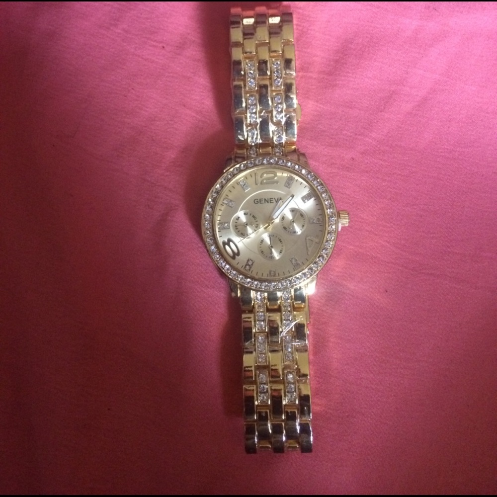 Watch - Picture 2 of 4