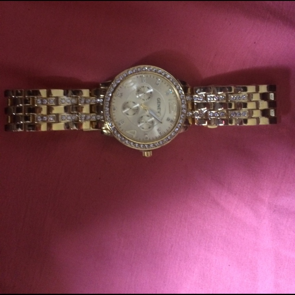 Watch - Picture 3 of 4