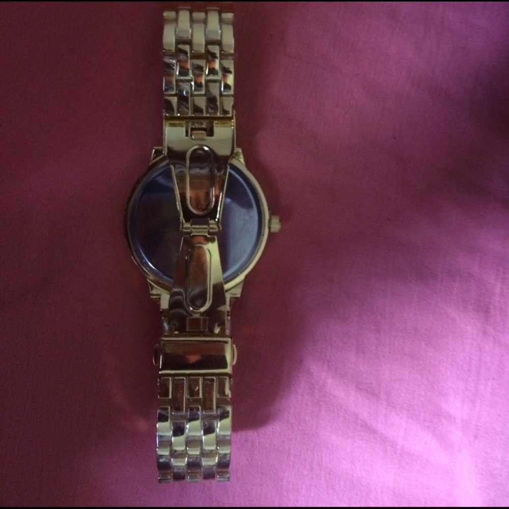 Watch - Picture 4 of 4