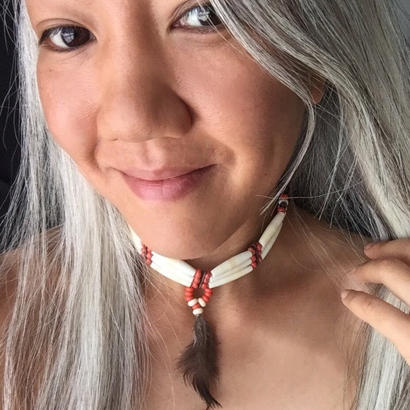 Feather Glass "Bone" Choker Ivory Leather - Picture 6 of 8