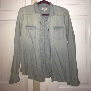 American Eagle jean shirt
