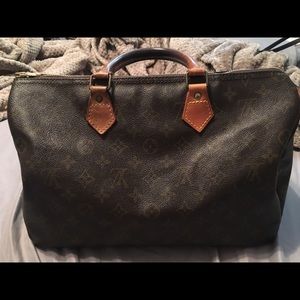 Louis Vuitton Speedy 30