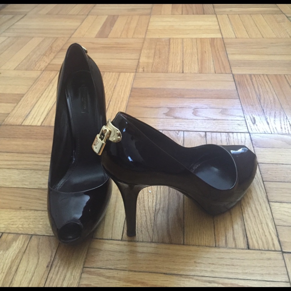 Louis Vuitton peep toes