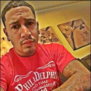 Meet your Posher, Christopher