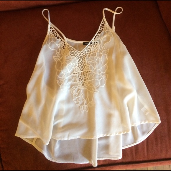 White floral flowy crop top - Picture 3 of 4
