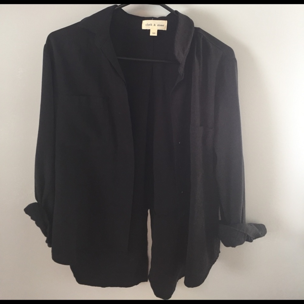 Cloth and Stone Black button down