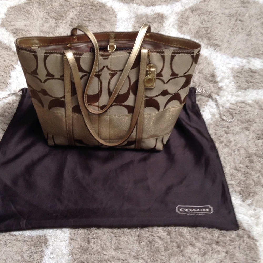 Coach shoulder bag