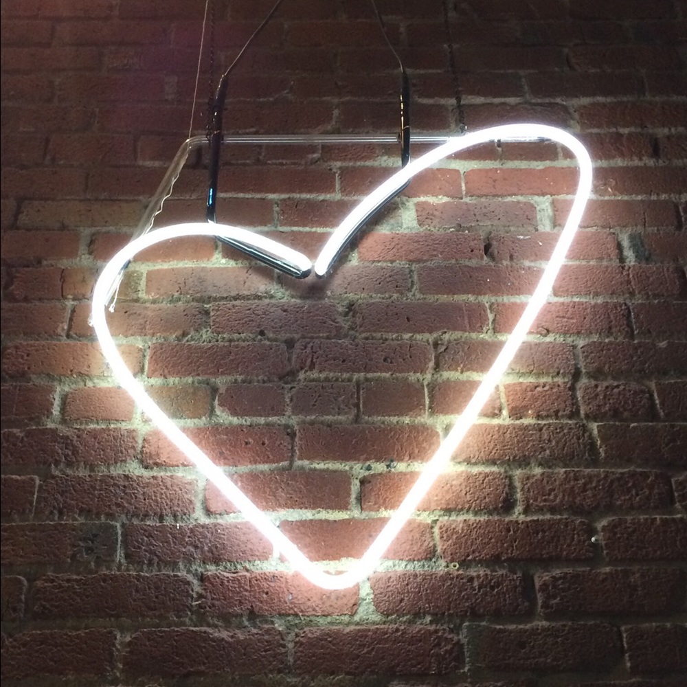 Meet your Posher, Maya