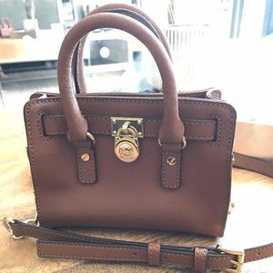 Michael Kors Mini Hamilton