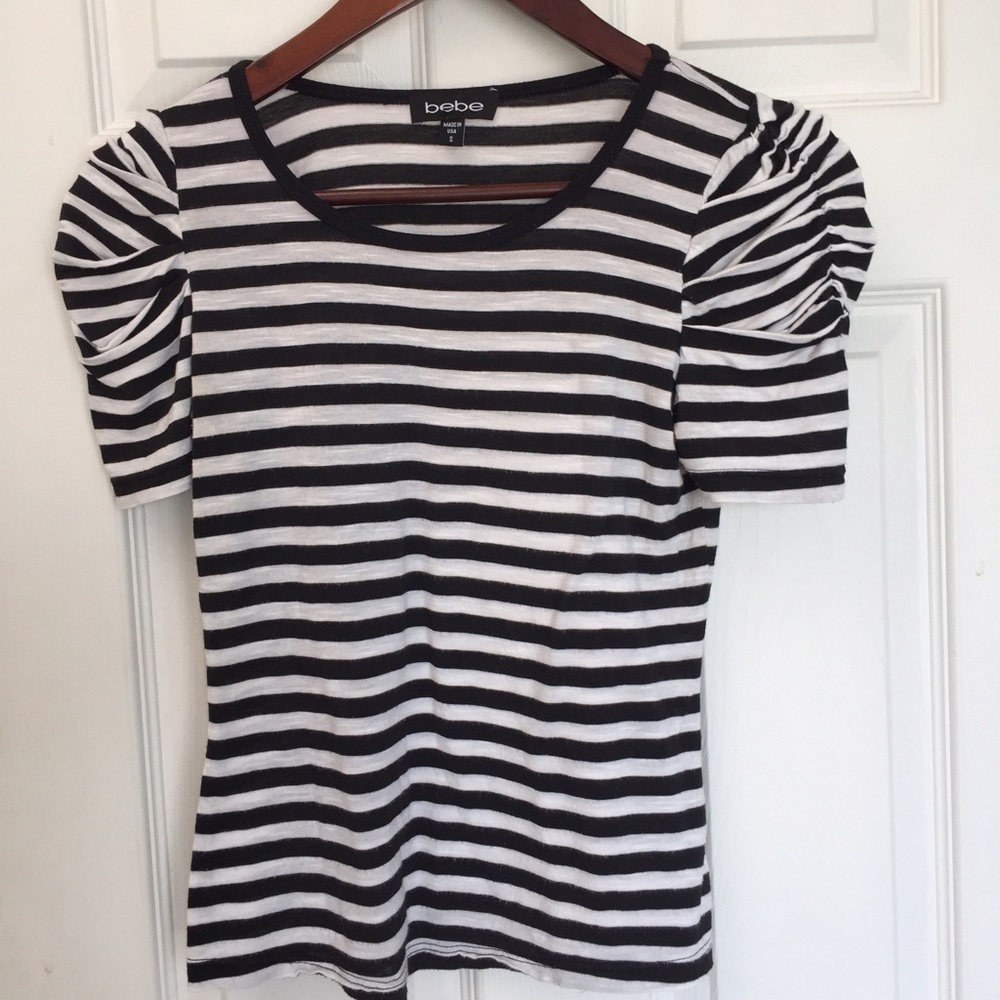 ✨WOW Bunched Shoulders Top