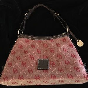 Dooney Bourke signature canvas handbag