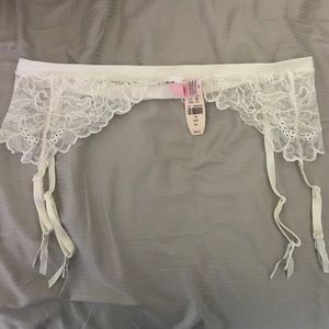 Victoria Secret Garder Belt