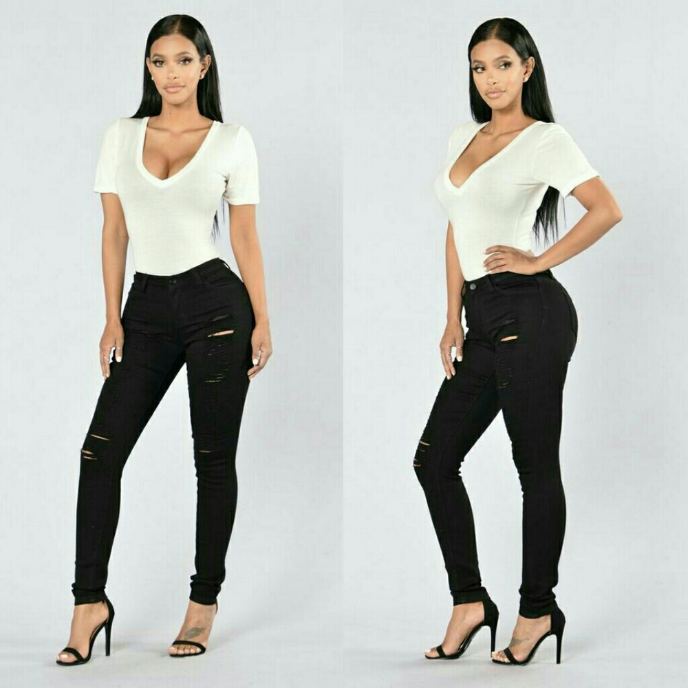 ⭐SALE⭐Black Distressed Jeans