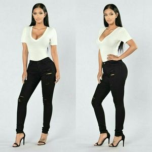 ⭐SALE⭐Black Distressed Jeans
