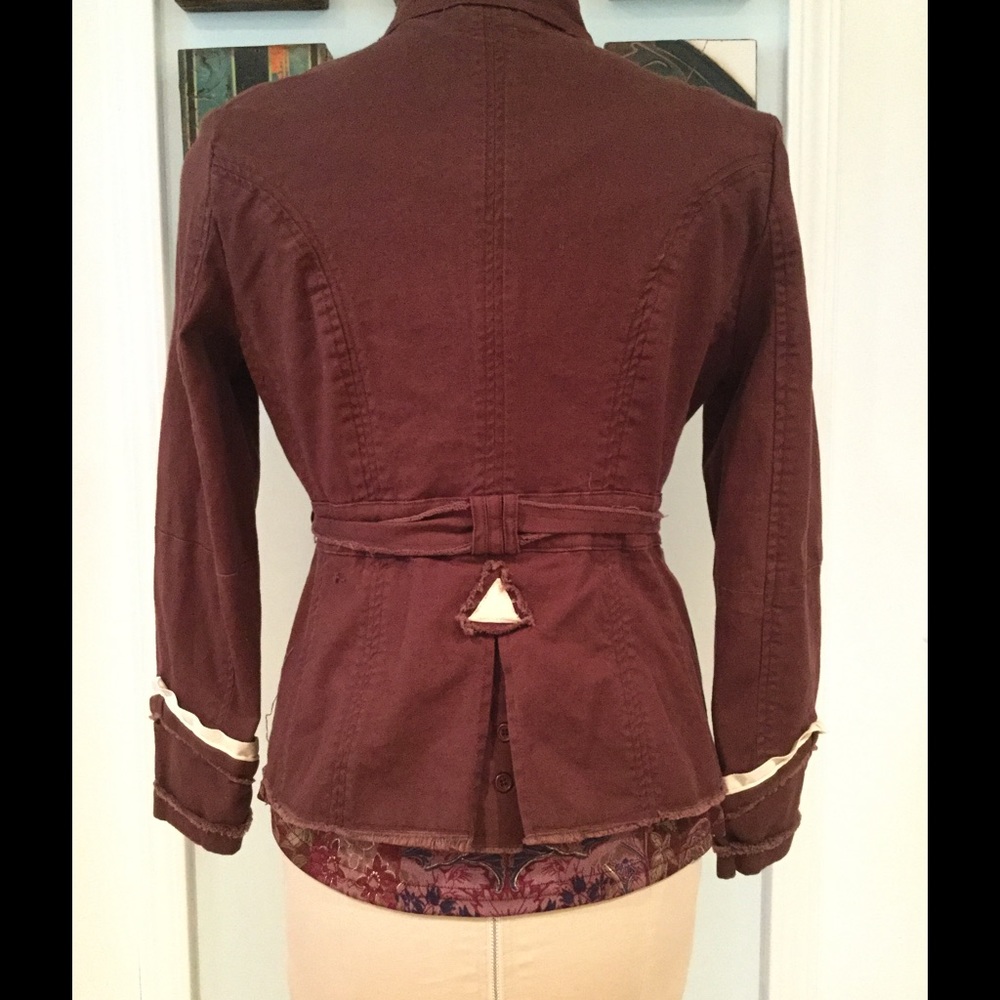 Hazel Small Jacket - Picture 5 of 8
