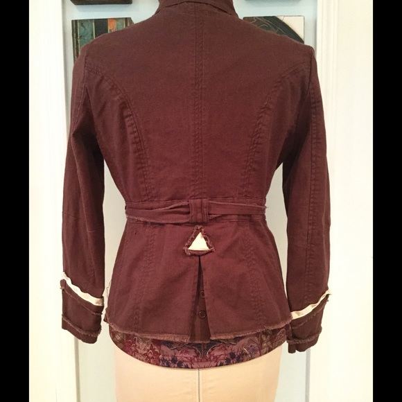 Hazel Small Jacket - Picture 5 of 8