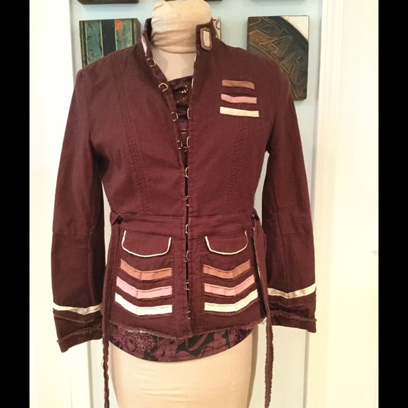 Hazel Small Jacket - Picture 6 of 8