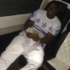 Meet your Posher, Howard