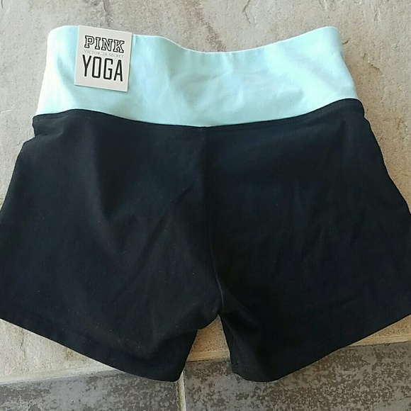 NWT PINK YOGA VS Shorts - Picture 3 of 4
