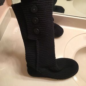 Ugg knit boots size 11