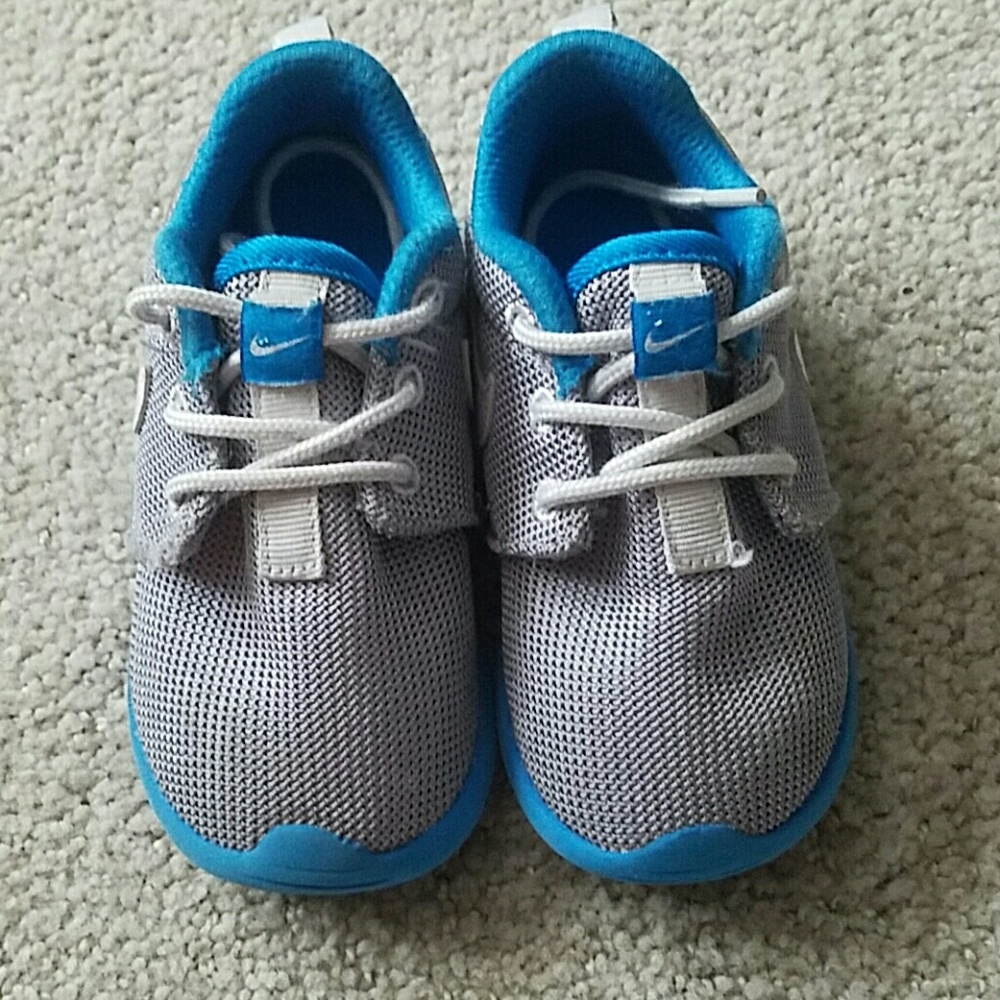 Nike Roshes (toddler)