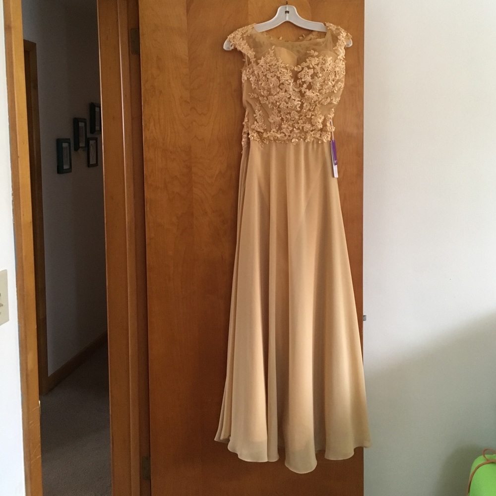 Ball gown