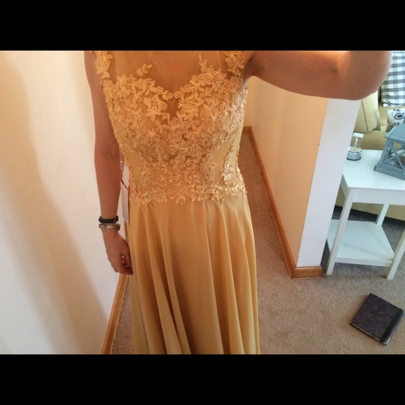 Ball gown - Picture 7 of 7