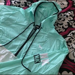 Victoria Secret Pink rain pullover
